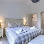 Villa Ardiletta By Interhome *
