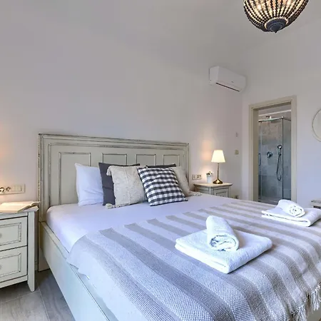 Villa Ardiletta By Interhome *