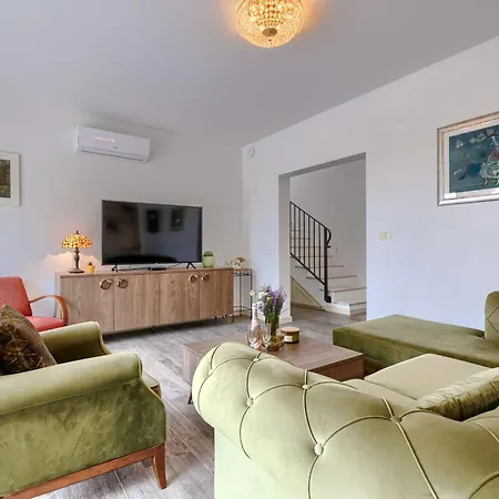 Ardiletta By Interhome Vila Poreč