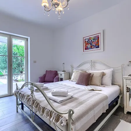 Ardiletta By Interhome Poreč